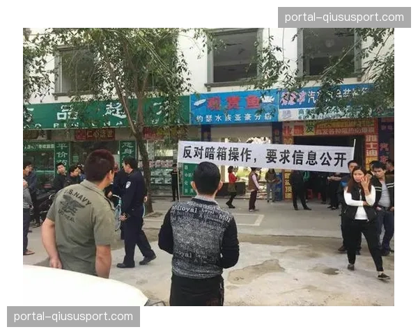 消息:联盟日志显示,本赛季至今已通过面部识别技术成功阻止十余起试图闯入场边区域的事件 消息:联盟日志显示,本赛季至今已通过面部识别技术成功阻止十余起试图闯入场边区域的事件